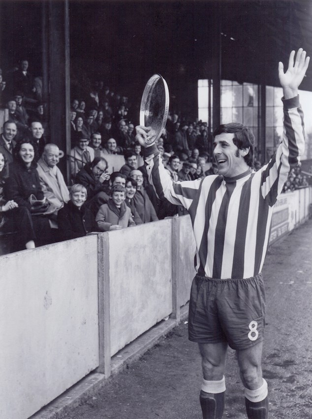Banks trophy.jpg