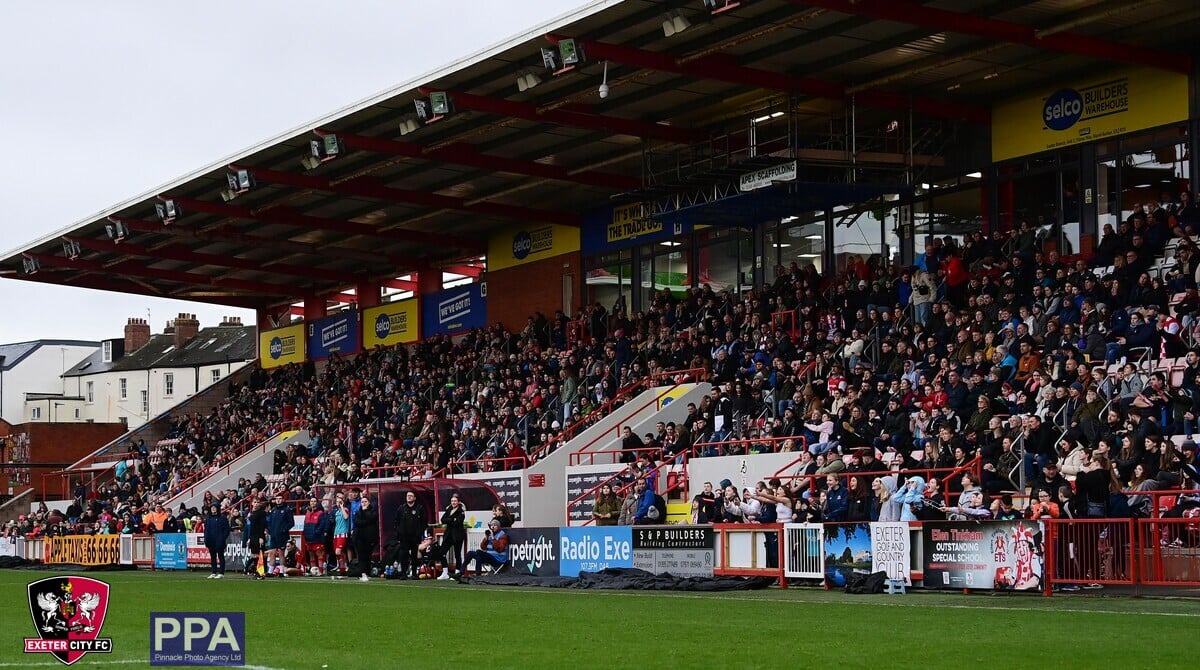 Crowd.jpg