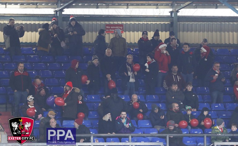 Oldham fans.JPG