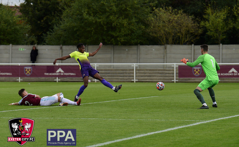 PPA_SPO_Exeter_City_131021_mc_026.jpg