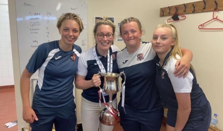 WOmen trophy.jpg